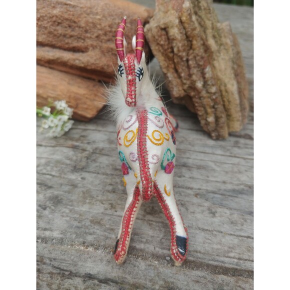 Vintage Miniature Embroidered Silk Stuffed Gazelle - Picture 4 of 10